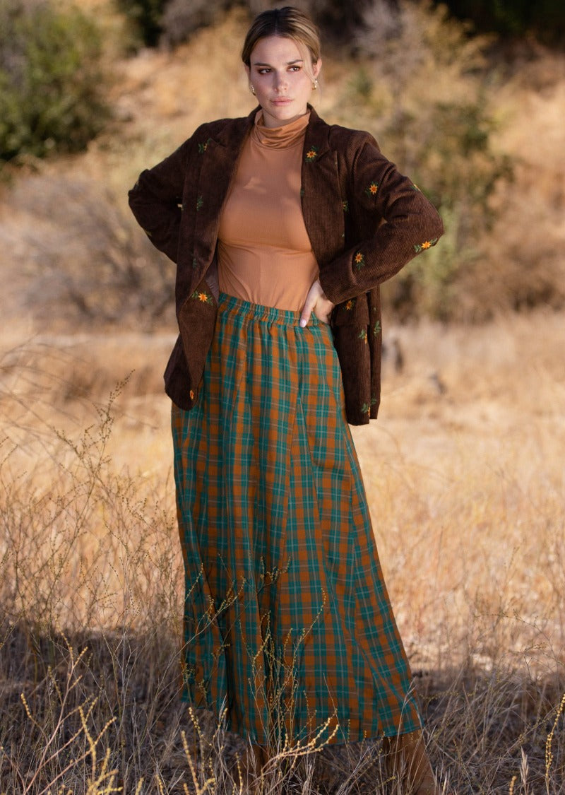 Plaid maxi skirt on sale outfit